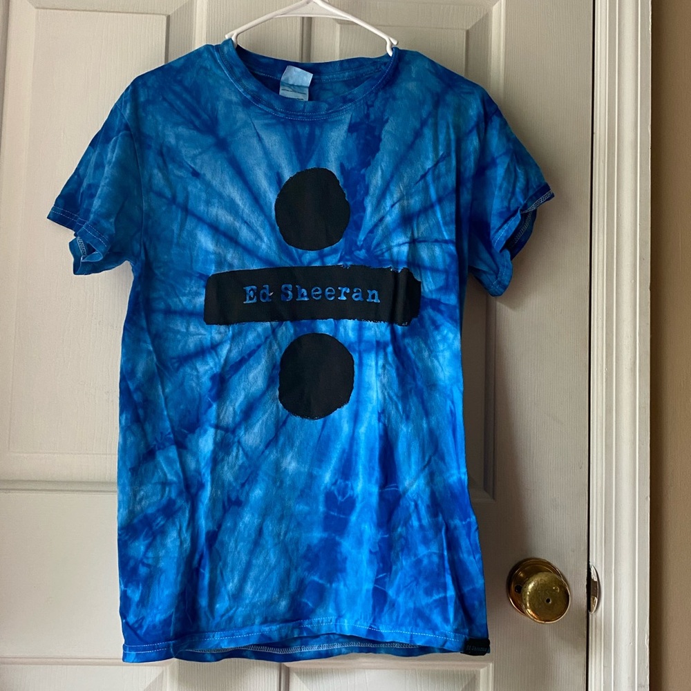 Ed Sheehan divide shirt